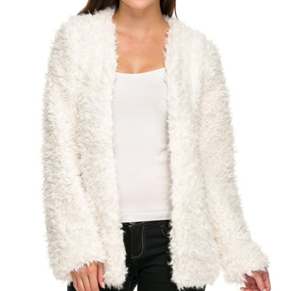 1 LEFT TEDDY CREAM FAUX FUR COAT - Picture 2 of 4